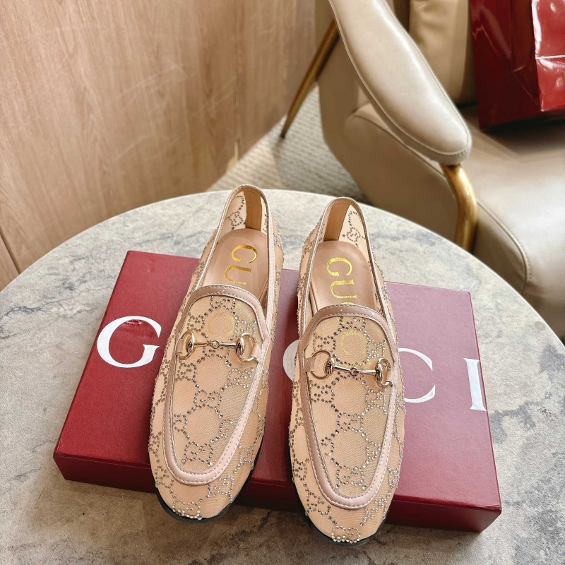 Gvc*1 flat shoes